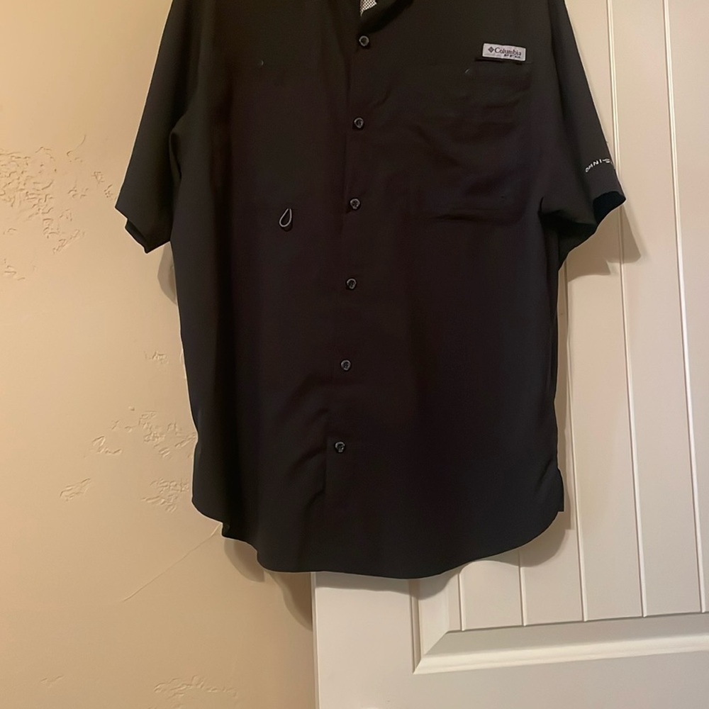 Columbia Black Casual Button Down Shirt